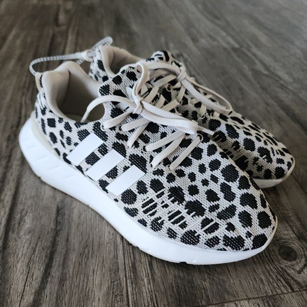adidas Women's Swift Run 22 Leopard Print Running Shoes Sneakers New Size 5